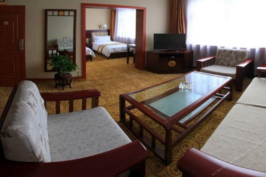 Lanzhou Hualian Hotel Exterior photo