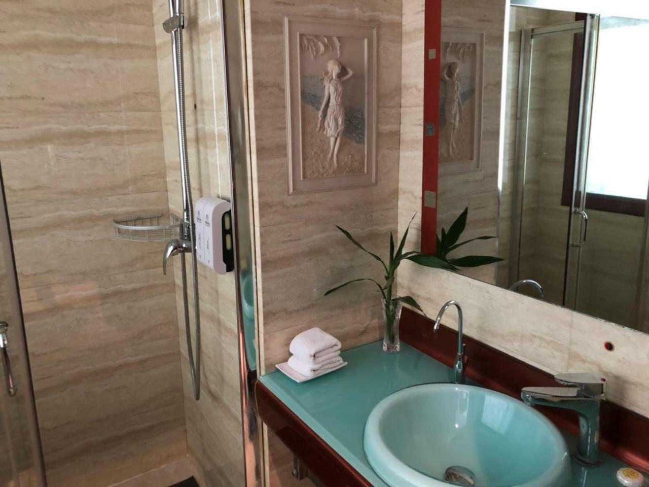 Lanzhou Hualian Hotel Exterior photo