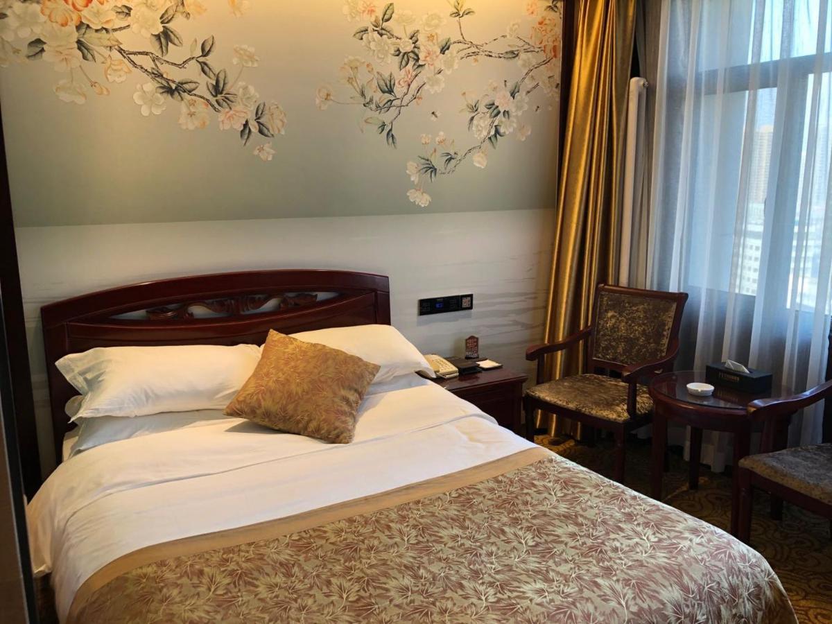 Lanzhou Hualian Hotel Exterior photo