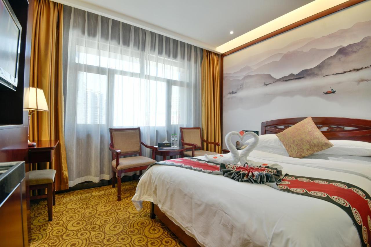 Lanzhou Hualian Hotel Exterior photo